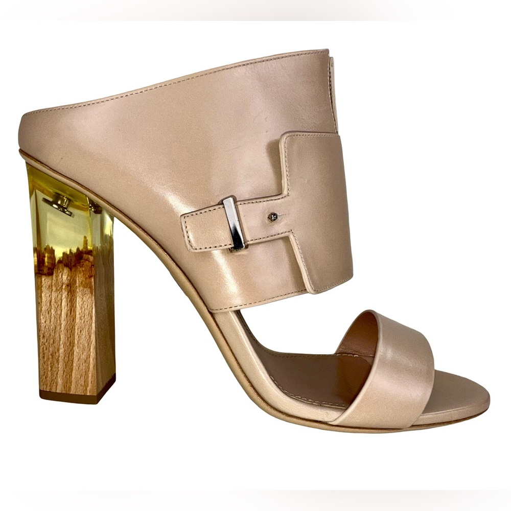 HUGO BOSS RAILEY RUNWAY EDITION SANDALS IN LIGHT BEIGE